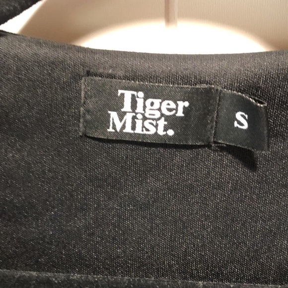 Tiger Mist black crop top long sleeve slight flare sexy festival top lined S - Picture 2 of 9